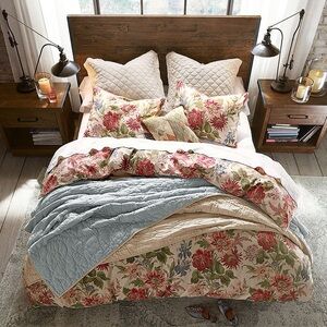 Pottery Barn Floral Duvet Cover in Cream, Red, Green, Blue